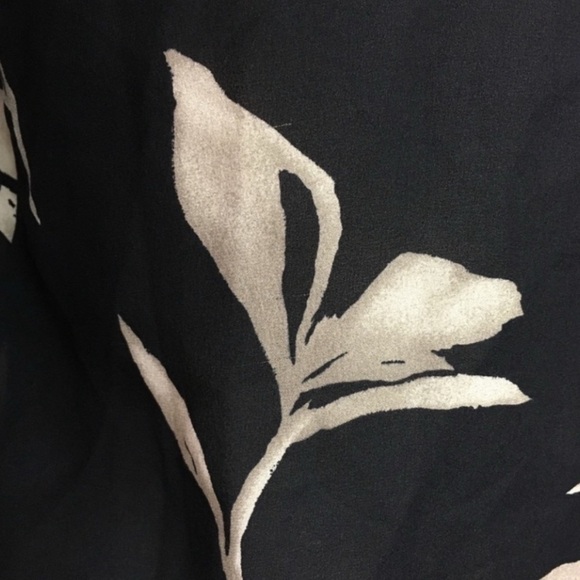 VNT Jones New York 100% Silk Button Down Long Sleeve Floral Semi Sheer Blouse - Picture 7 of 16